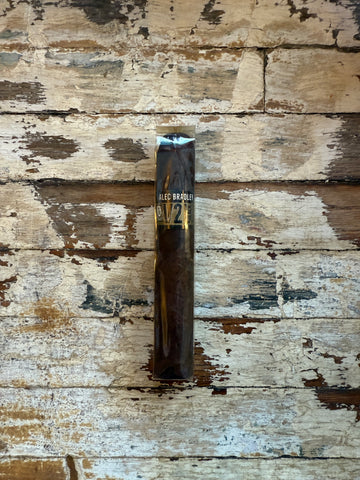 Alec Bradley V2L Black Robusto Stick